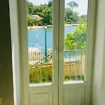 דירה The Old House