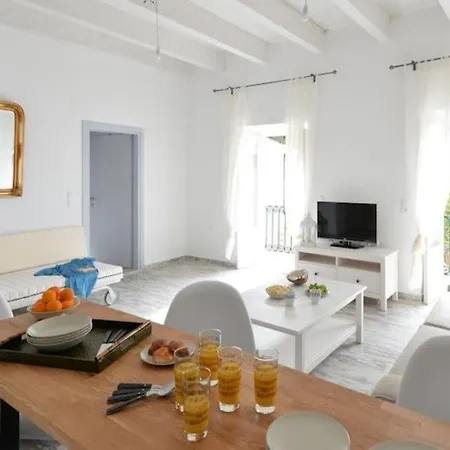 Apartment The Old House